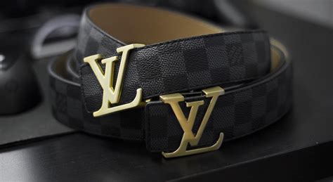 how do louis vuitton belts fit|Louis Vuitton belt for men.